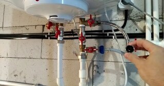 Установка накопительного водонагревателя в Каменске-Уральском в октябре