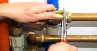 Прокладка и замена труб в квартире в Каменске-Уральском — работы с трубами от 213 руб. в Мастер24